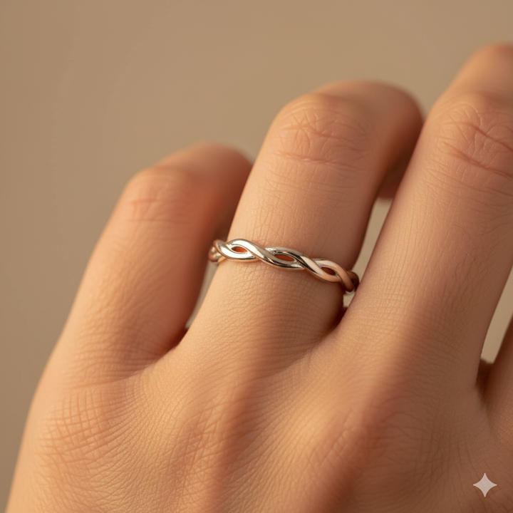 Unendlicher Silber Twist Ring