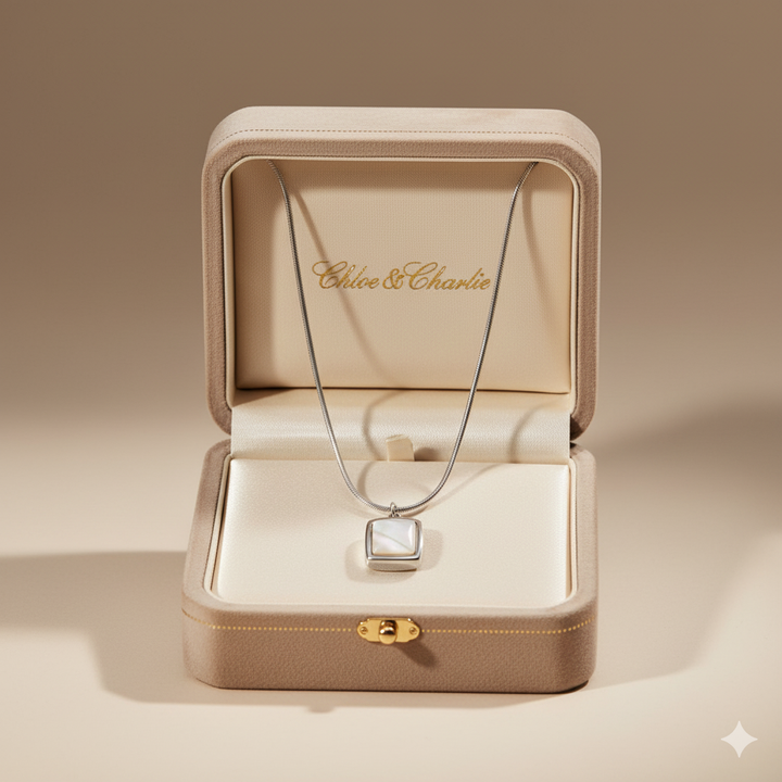 Riva Mondstein Anhänger Halskette