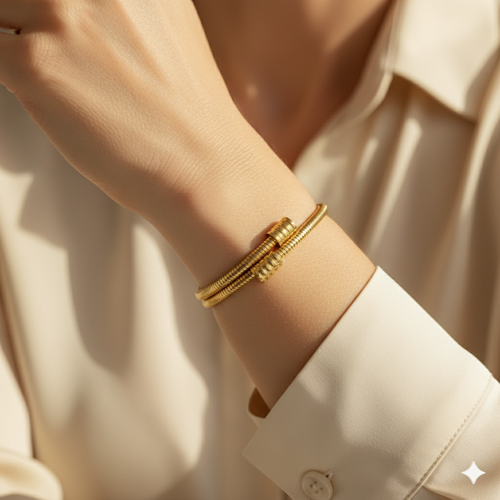 Verdrehtes Goldarmband