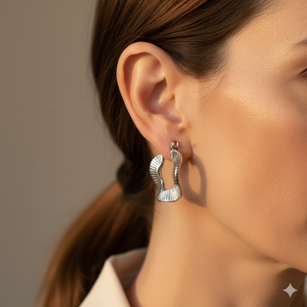 Geometrische Wellen Silber Creolen