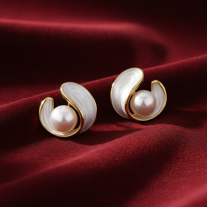 Luxuriöse weiße Opalohrringe mit Gold 