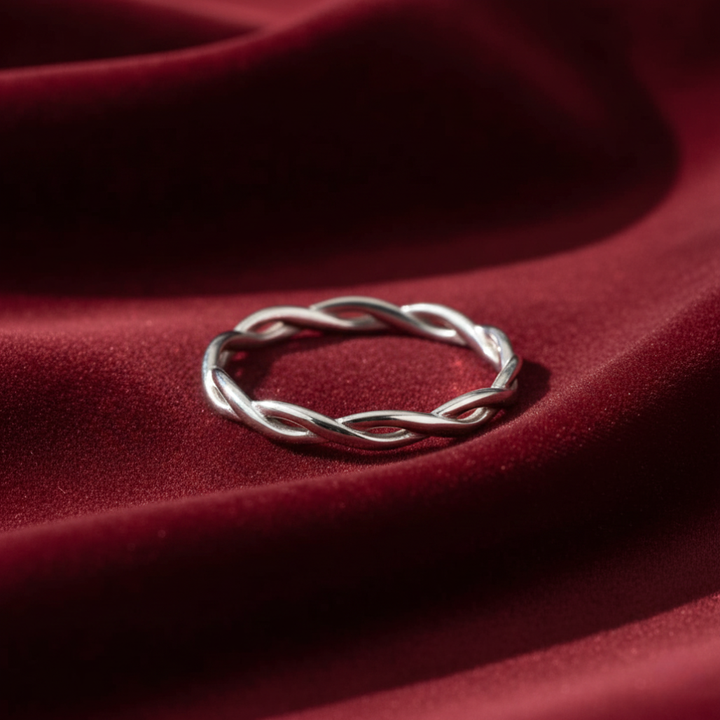 Unendlicher Silber Twist Ring